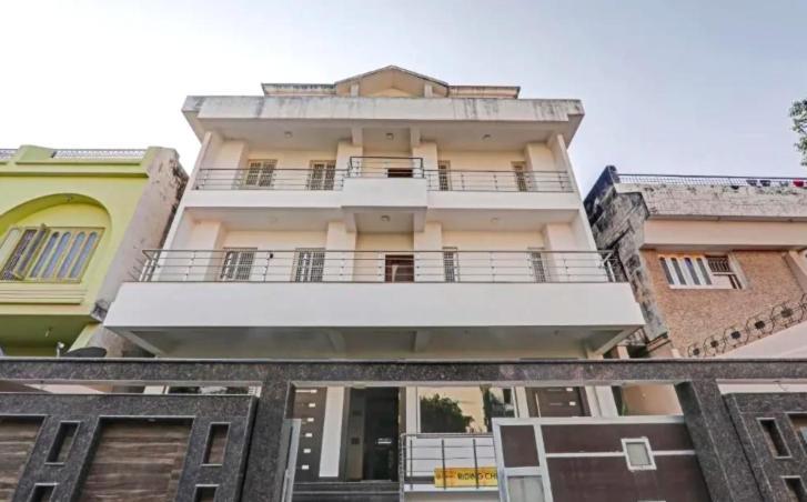 Kk Guest House Lucknow Ngoại thất bức ảnh