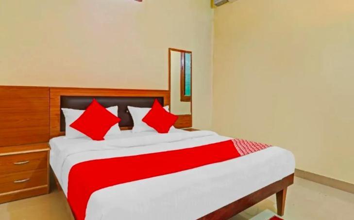 Kk Guest House Lucknow Ngoại thất bức ảnh